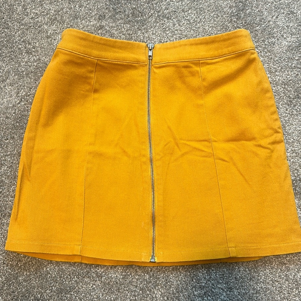 Mustard colored skirt forever 21